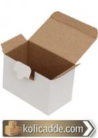 Kilitli Beyaz Ambalaj Kutusu 10,5x10,5x10,5 cm. Kilitli Beyaz Ambalaj Kutusu 10,5x10,5x10,5 cm.