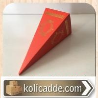 Mevlüt Şekeri Kutusu Kırmızı Üzerine Altın Desenli 6x6x15.5 cm Mevlüt Şekeri Kutusu Kırmızı Üzerine Altın Desenli 6x6x15.5 cm