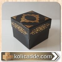 Siyah Karton Üzerine Altın Renk Saray Desenli Karton Kutu 8x8x6,5 cm-K