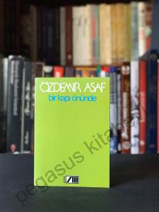 Bir Kapı Önünde 1998 Baskı