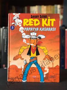 Red Kit Papatya Kasabası Büyük Ciltli Baskı