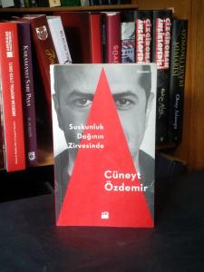 Suskunluk Dağının Zirvesinde