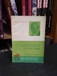 Devrimci Atatürk
