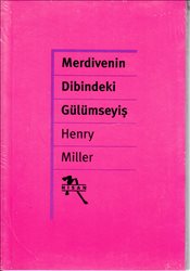 Merdivenin Dibindeki Gülümseyiş Cep boy