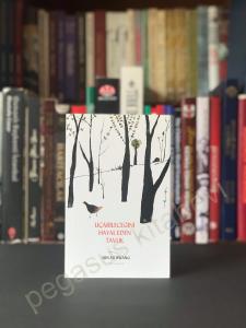 Uçabileceğini Hayal Eden Tavuk