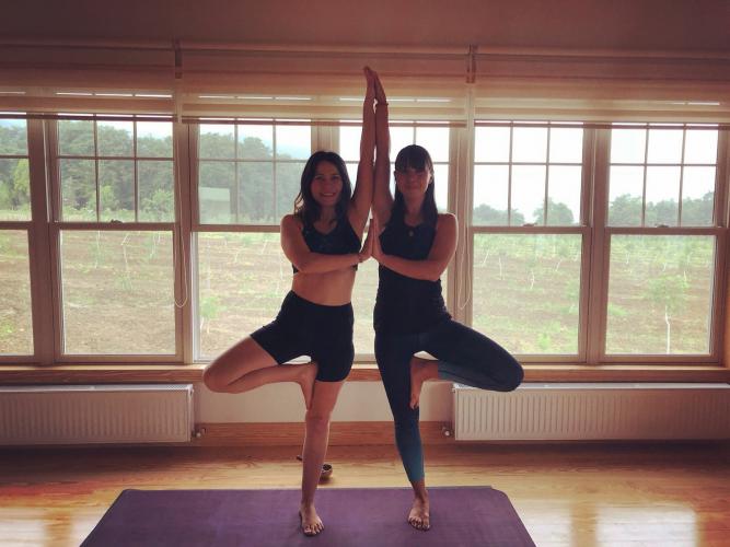 İmren ve Çiğdem ile Yin-Yang Yoga Tatili
