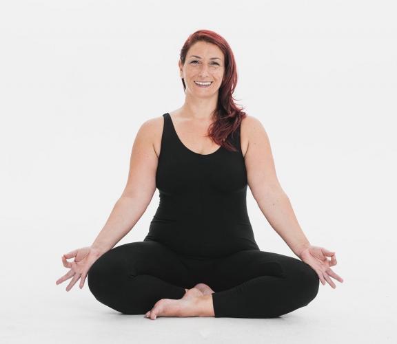 Yeşim Atik ile Meridyenler ve Meditatif Dokunuşlar